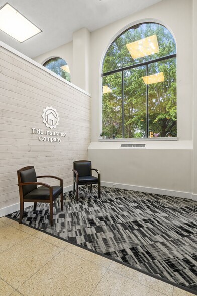 More Photos Of 1441 N Market St, Dayton Office For Sale