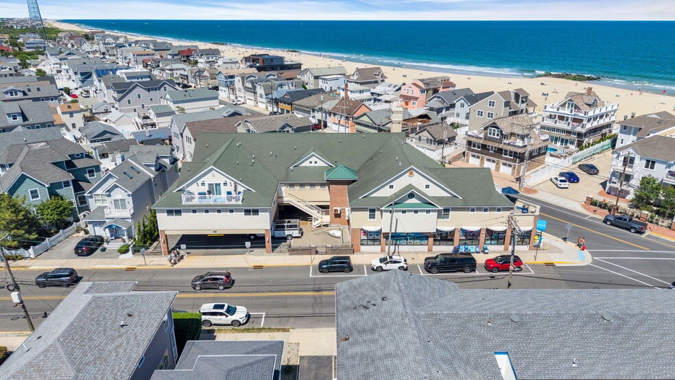 More Photos Of 580 Main St, Manasquan Restaurant For Sale