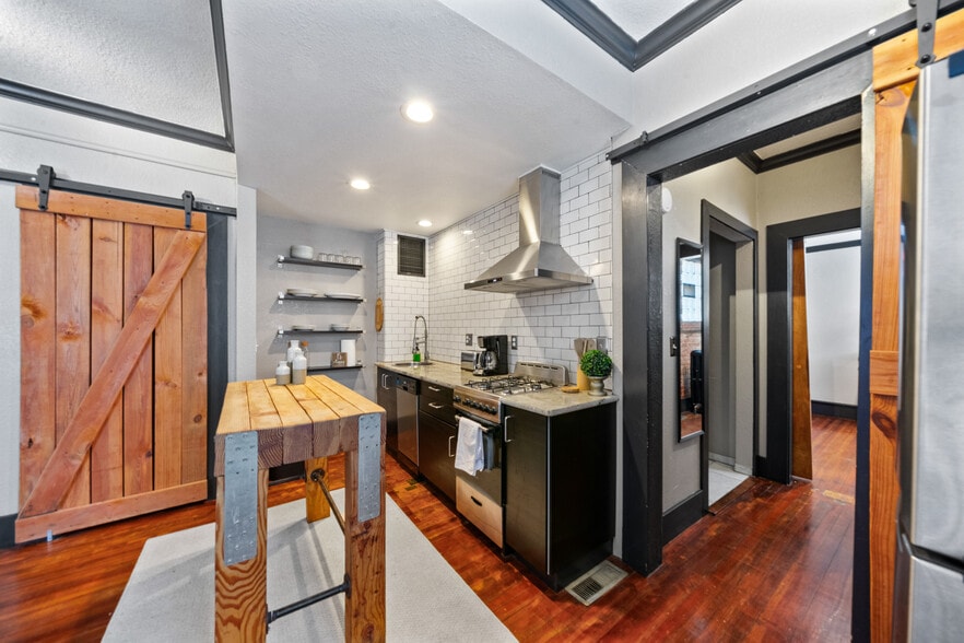 More Photos Of 114 Colorado Ave, Pueblo Apartments For Sale