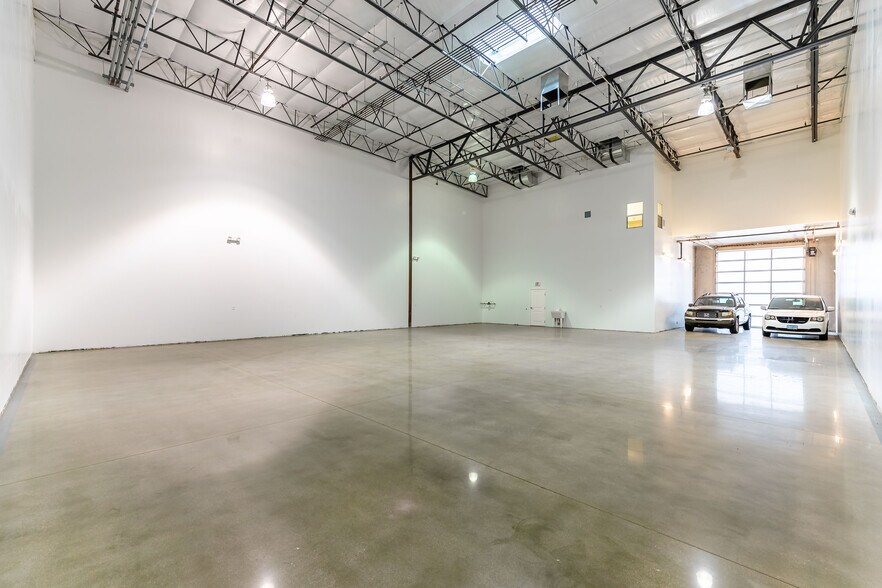 More Photos Of 6415 S Tenaya Way, Las Vegas Light Distribution For Lease