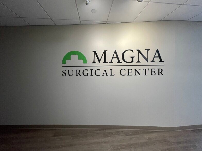 More Photos Of 7456 S State Rd, Bedford Park Medical For Lease