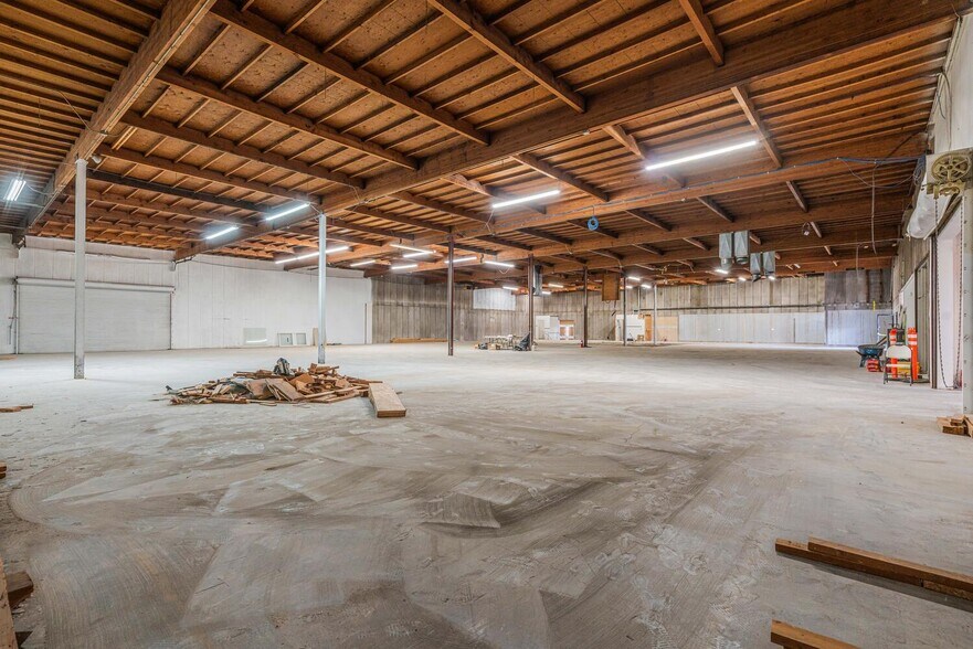 More Photos Of 1500 E Cerritos Ave, Anaheim Manufacturing For Lease