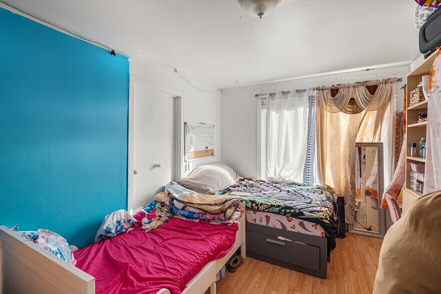 More Photos Of 736 Cedar St, Redwood City Apartments For Sale