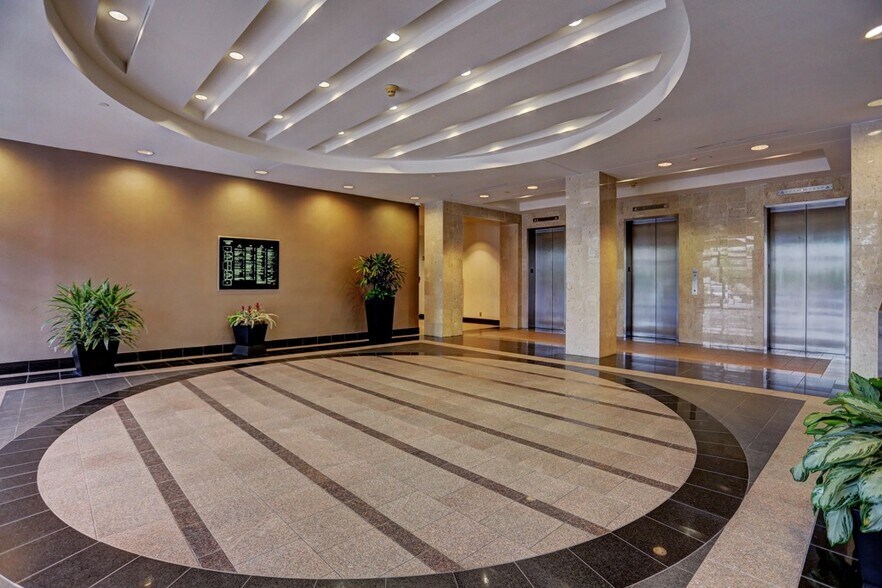 More Photos Of 4635 Southwest Fwy, Houston Office For Lease