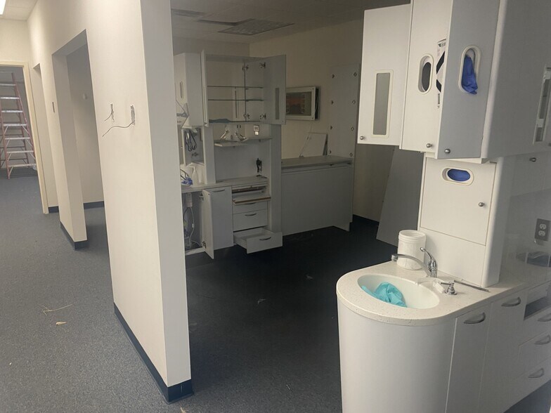 More Photos Of 131 E Broad St, Eufaula Medical For Sale