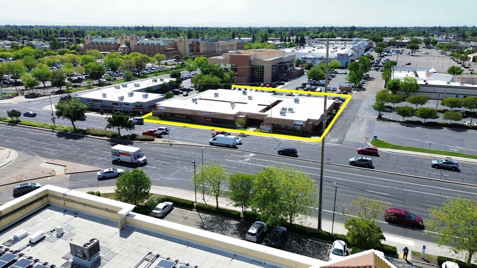 Primary Photo Of 7743 West Ln, Stockton Medical For Lease