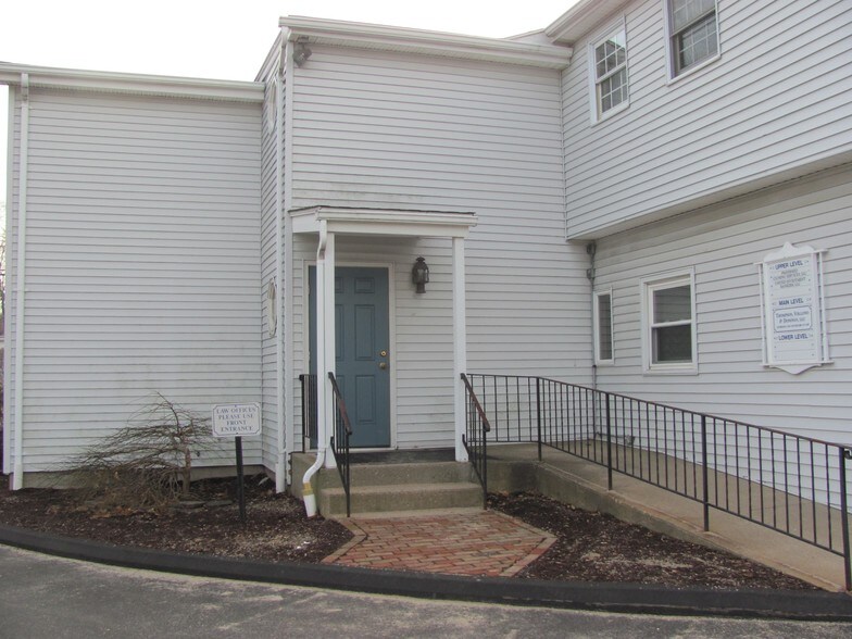 More Photos Of 49 Broad St, Plainville Office For Lease
