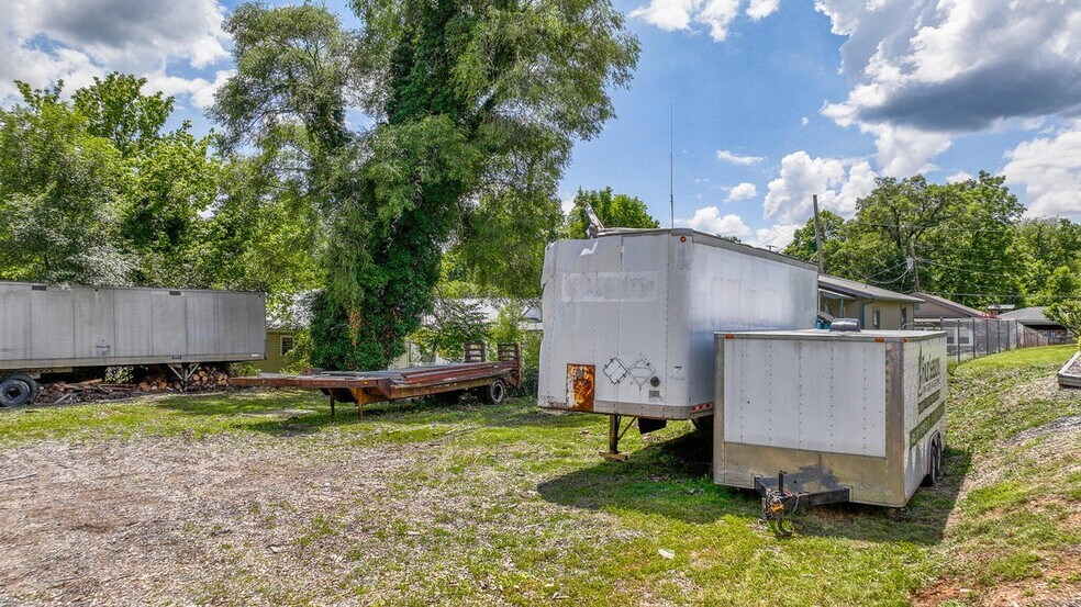 More Photos Of 1308 Lynn Garden Dr, Kingsport Auto Repair For Sale