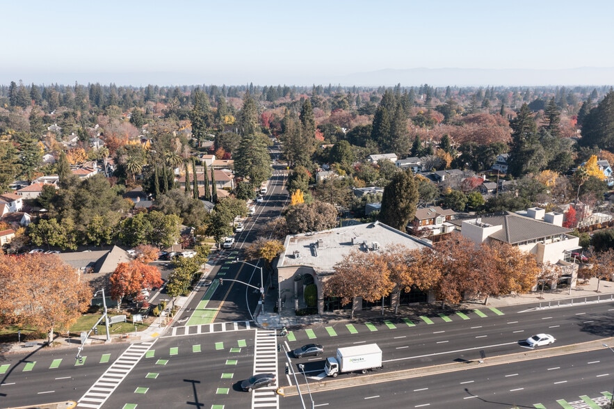 More Photos Of 1705 El Camino Real, Palo Alto Office For Sale