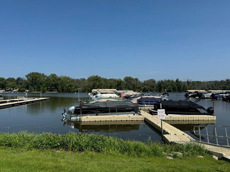 More Photos Of 807 E Harbor Rd, Milton Marina For Sale
