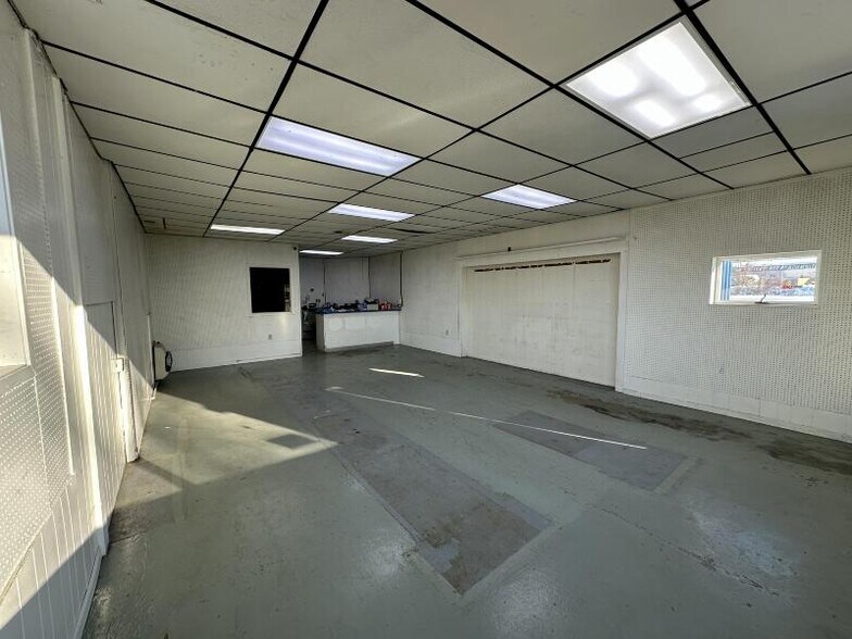 More Photos Of 101 Spring Arbor Rd, Concord Auto Repair For Sale