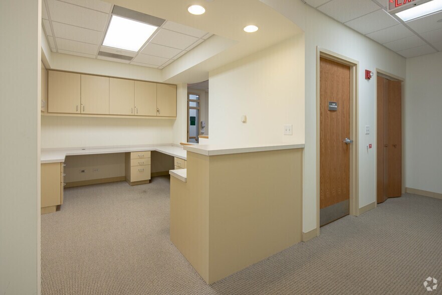 More Photos Of 1170 E Belvidere Rd, Grayslake Medical For Lease