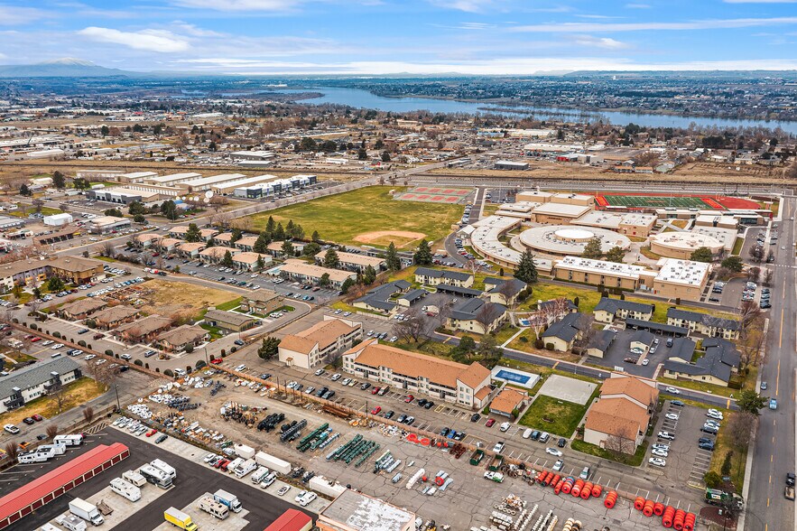 More Photos Of 465 N Arthur St, Kennewick Apartments For Sale