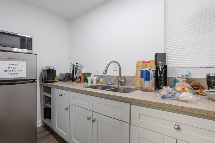 More Photos Of 630 Mission St, South Pasadena Medical For Sale