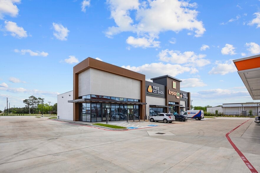 More Photos Of 2717 FM 2218 rd, Rosenberg Storefront For Lease