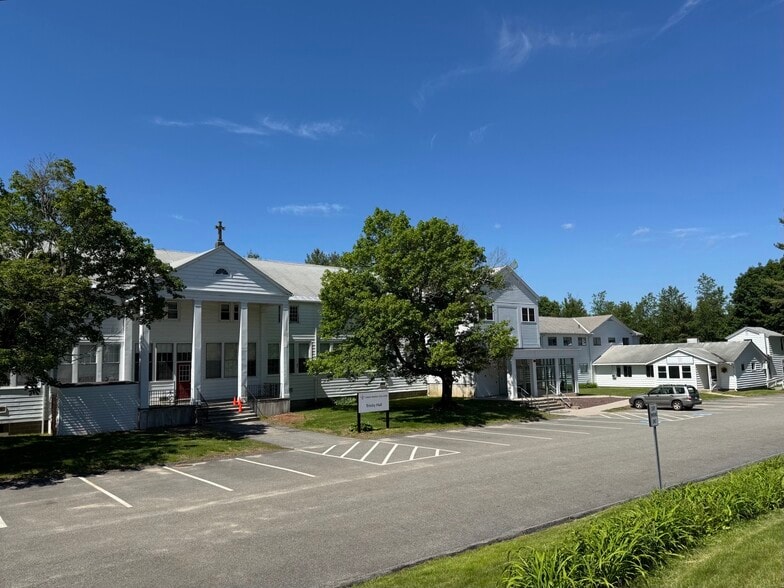 More Photos Of 50 Sunset Ln, Paxton Schools For Sale