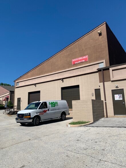 More Photos Of 835-845 Sussex Blvd, Broomall Light Distribution For Lease