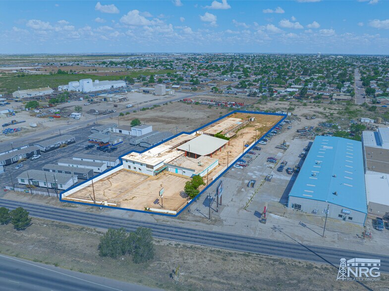 More Photos Of 4606 W Wall St, Midland Flex For Lease