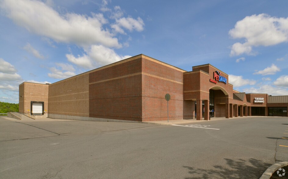 More Photos Of 241 Route 9, Glenmont General Retail For Lease