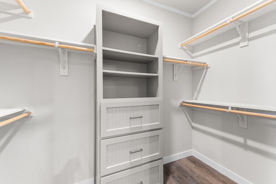 More Photos Of 9130 Rebecca Creek Rd, Spring Branch Specialty For Sale