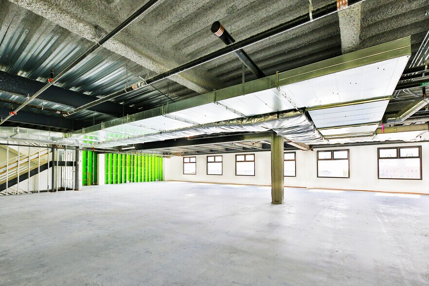 More Photos Of 900 Gayley Ave, Los Angeles Office For Sale