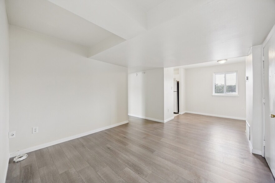 More Photos Of 601 Buttonwood Ave, Maple Shade Township Apartments For Sale