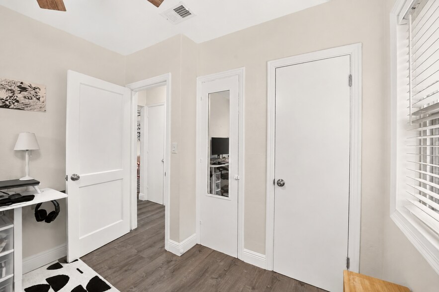 More Photos Of 922 SW 7th Ave, Gainesville Apartments For Sale