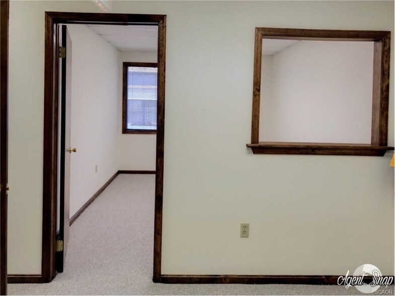 More Photos Of 838 Walker Sq, Dover Office For Sale