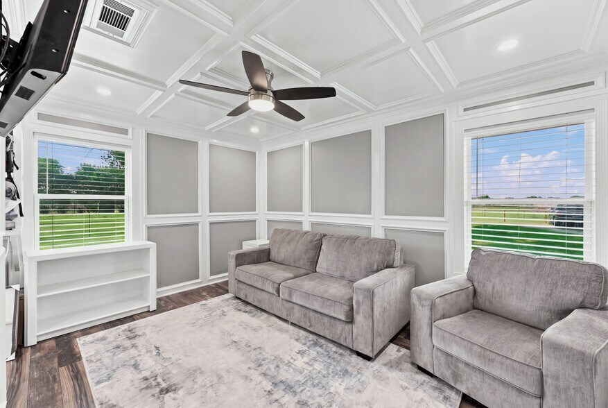 More Photos Of 2632 Howell Dr, Venus Land For Sale