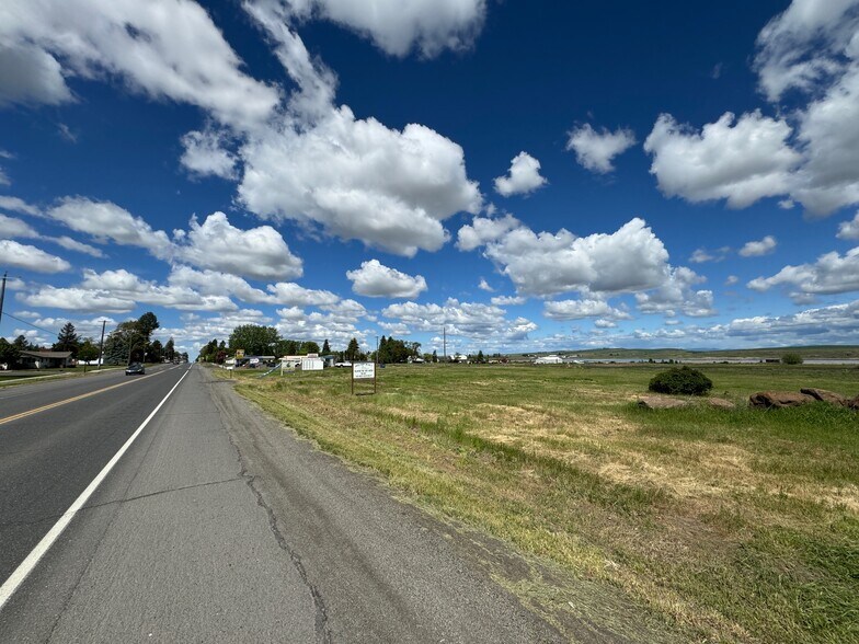 More Photos Of 810 Broadway Avenue, Reardan Land For Sale