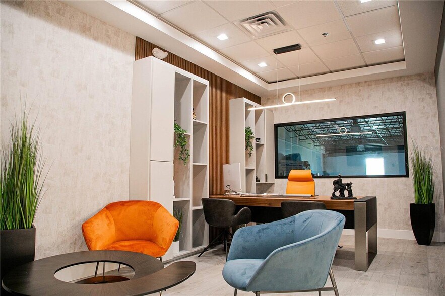 More Photos Of 1700 35th St, Orlando Warehouse For Lease