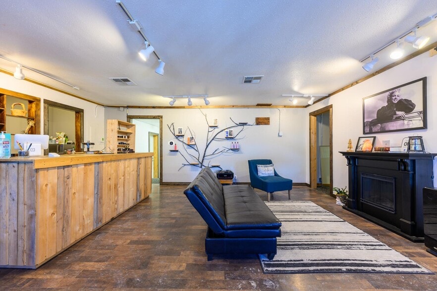 More Photos Of 312 Dewey Ave, Eureka Storefront Retail Office For Sale