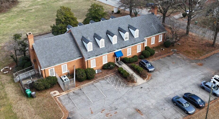 More Photos Of 910 Mill Ave, High Point Office For Lease