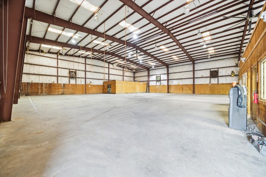 More Photos Of 14110 Stuebner Airline Rd, Houston Convenience Store For Sale