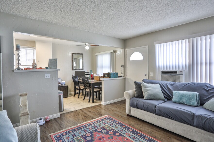 More Photos Of 310 W Mountain View Ave, Glendora Apartments For Sale