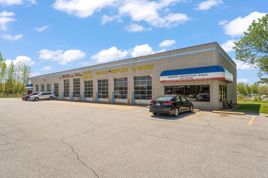 More Photos Of 5843 Us-6, Portage Auto Repair For Sale