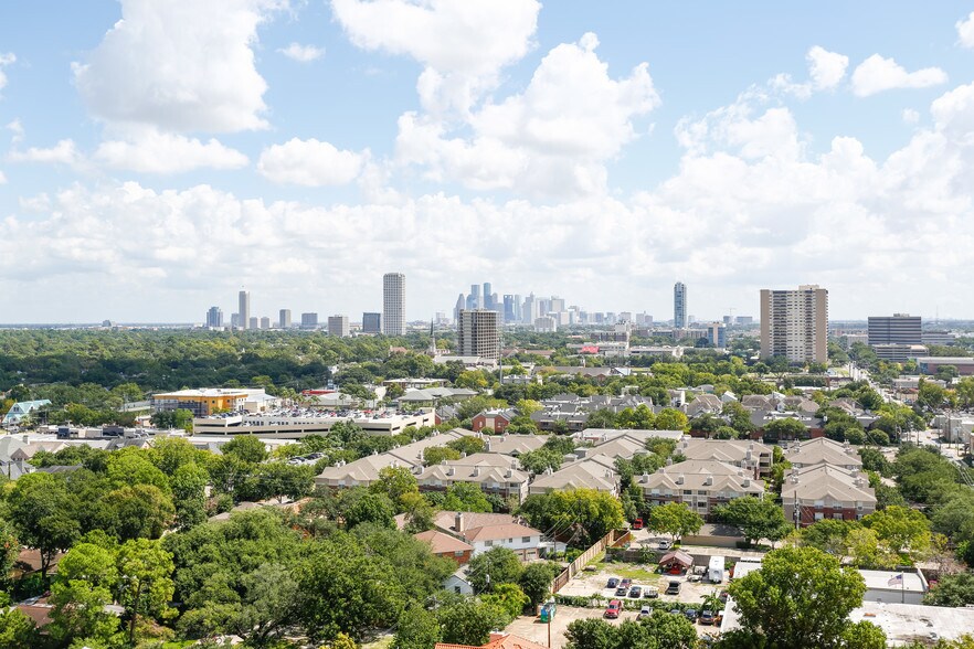 More Photos Of 2929 Weslayan St, Houston Apartments For Lease