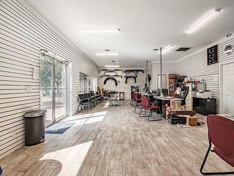 More Photos Of 5720 US Highway 1, Vero Beach Auto Repair For Sale