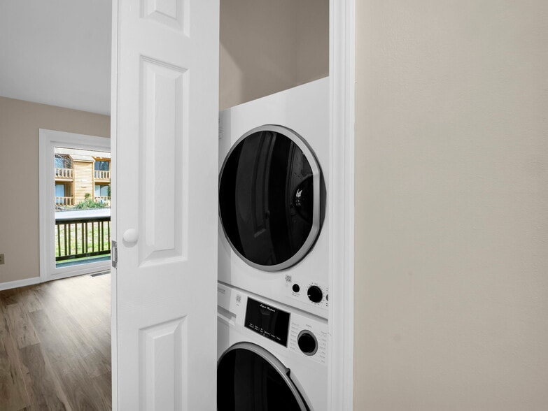 More Photos Of 520 Courtwood Ln, Hendersonville Apartments For Sale