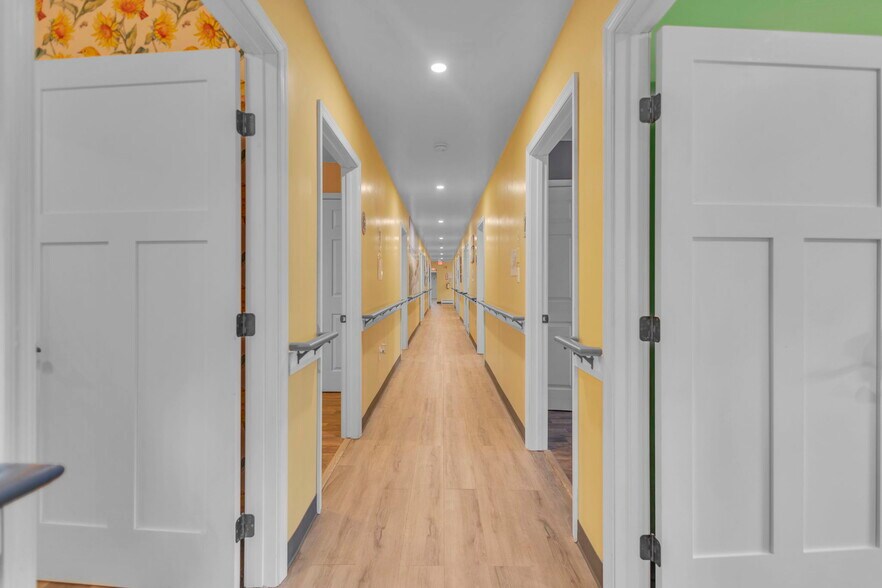 More Photos Of 106 Carr St, Nicholson Assisted Living For Sale