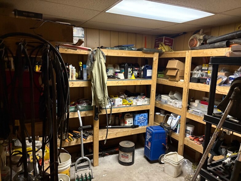 More Photos Of 101 Erie St, Amsterdam Warehouse For Sale