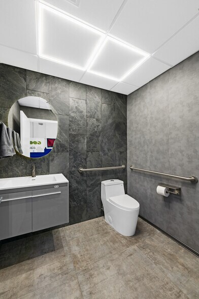 More Photos Of 2175 N Andrews Ave, Pompano Beach Industrial For Sale