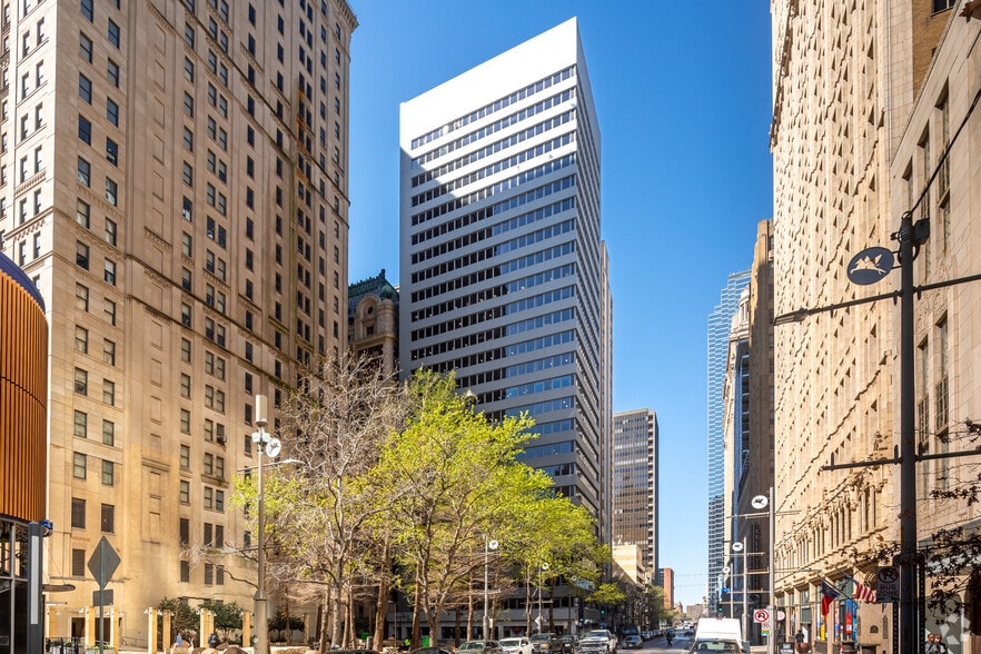 Primary Photo Of 1412 Main St, Dallas Office For Lease