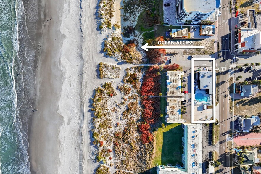 More Photos Of 101 N Atlantic Ave, Cocoa Beach General Retail For Sale