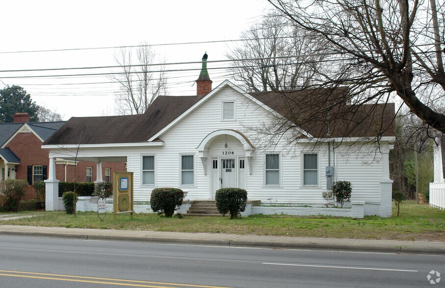Primary Photo Of 1206 E Ash St, Goldsboro Loft Creative Space For Lease