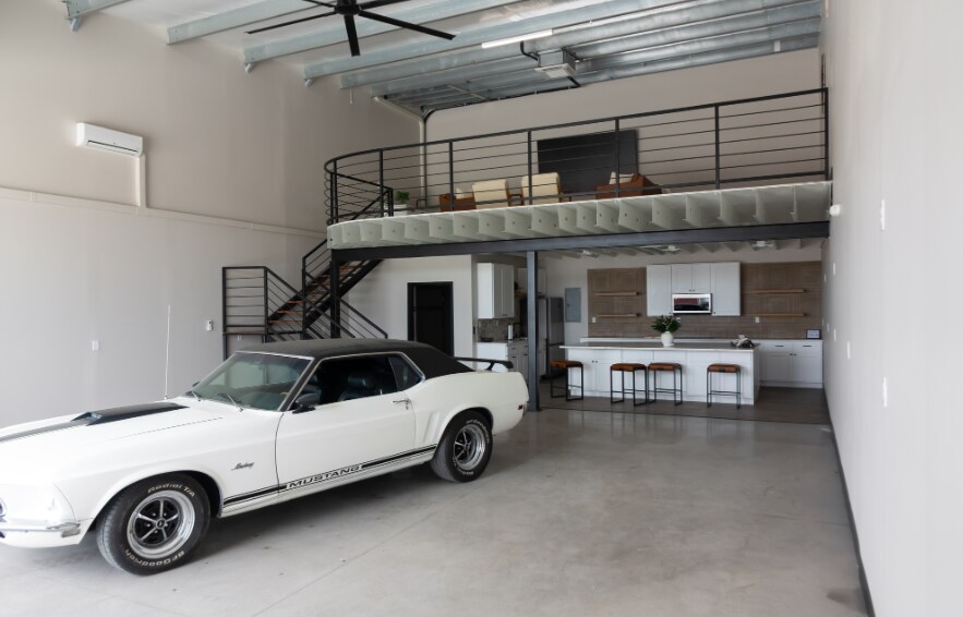 More Photos Of 140 Cain Dr, Haysville Industrial For Sale