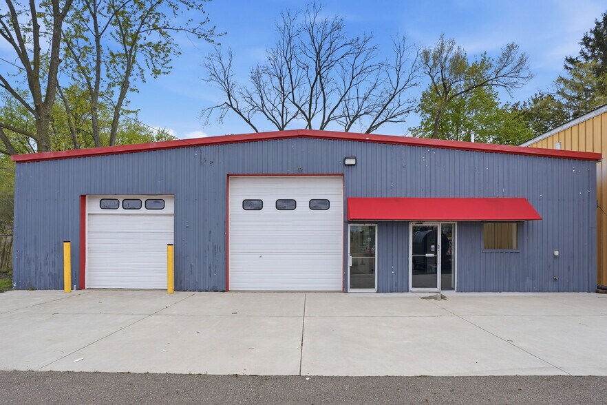 More Photos Of 3499 E Main St, Kalamazoo Auto Repair For Lease