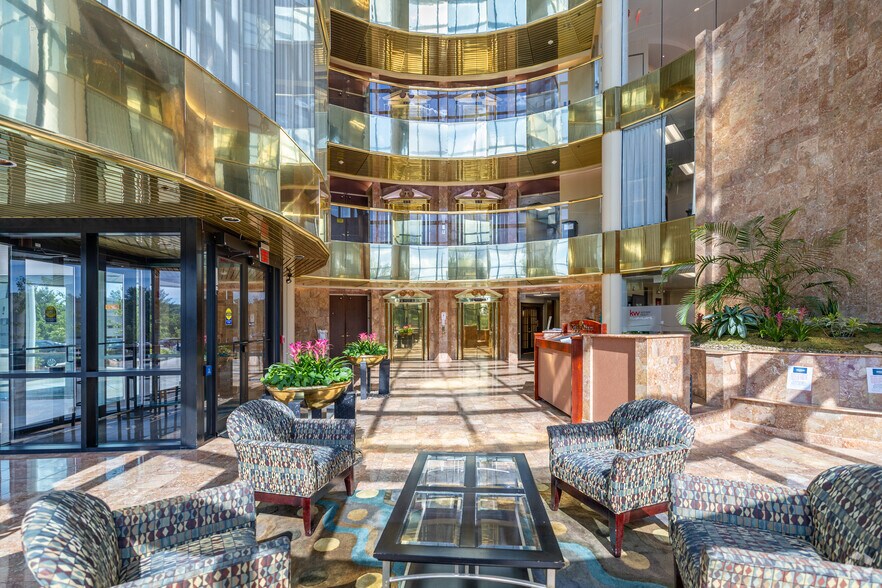 More Photos Of 20 Trafalgar Sq, Nashua Office For Lease