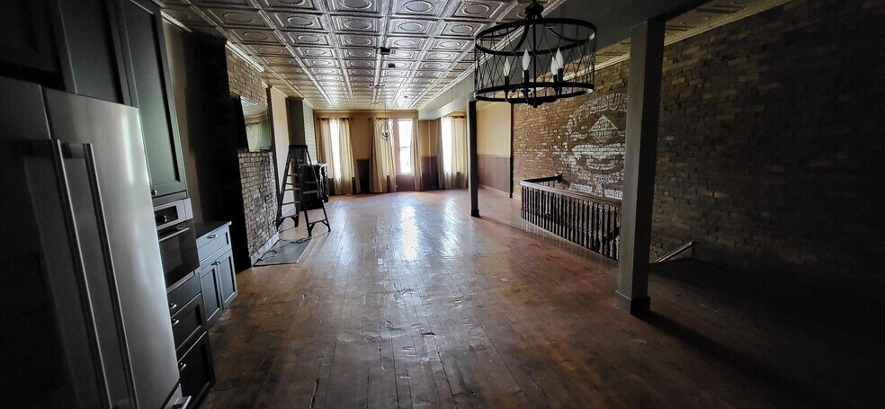 More Photos Of 2222 E Carson St, Pittsburgh Office For Sale