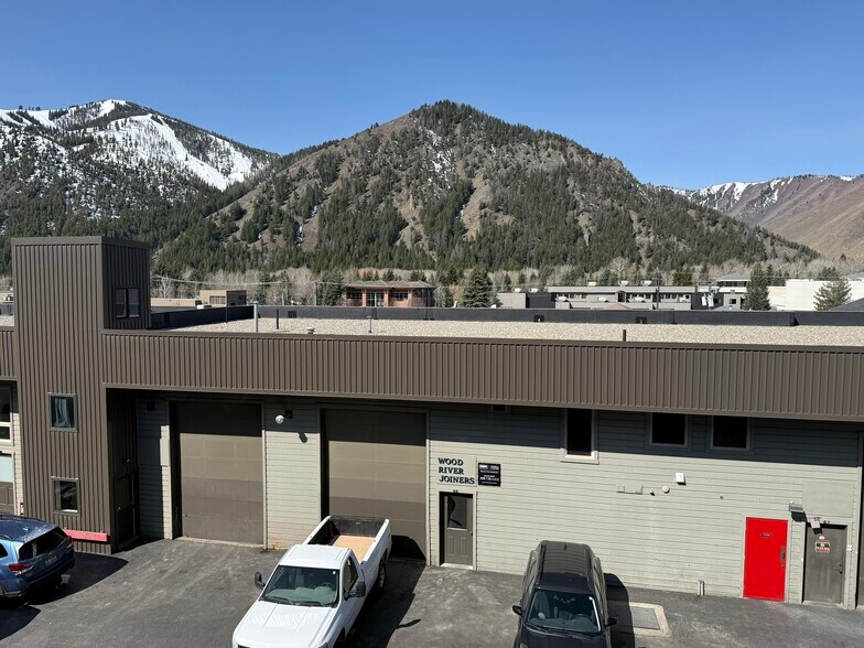 More Photos Of 471 E 10th St, Ketchum Warehouse For Sale